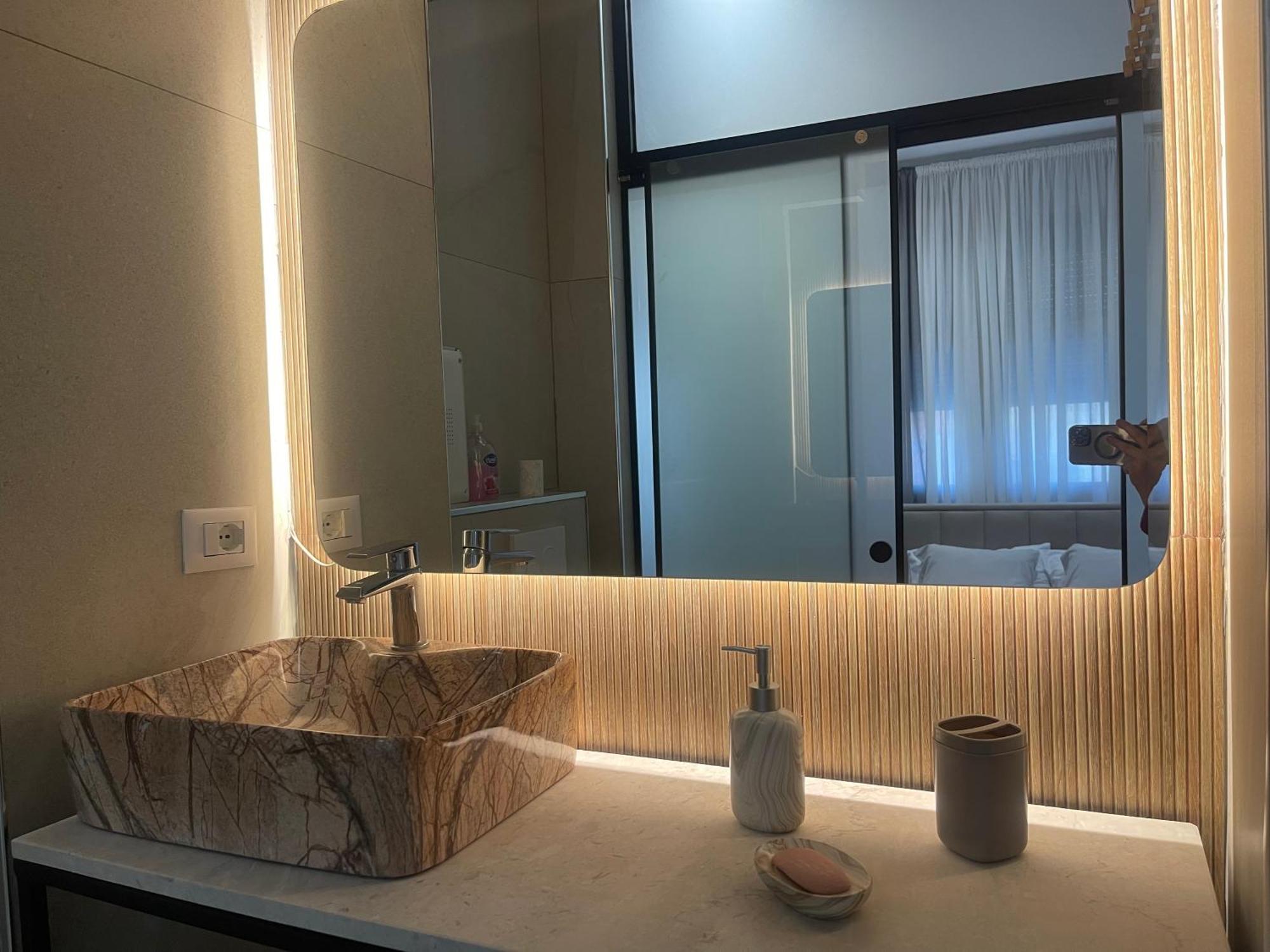 Blloku Tirana Studio Ngoại thất bức ảnh